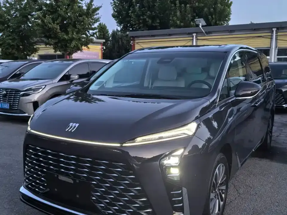 Buick GL8 Hybrid