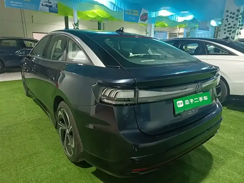 Volkswagen ID.7 VIZZION
