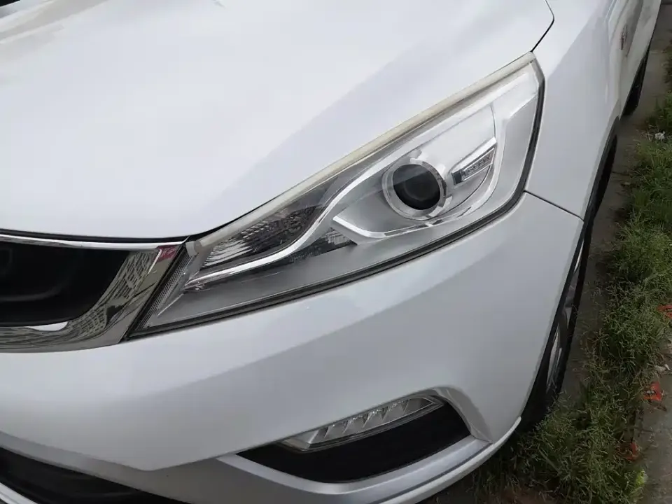 Geely Emgrand GS