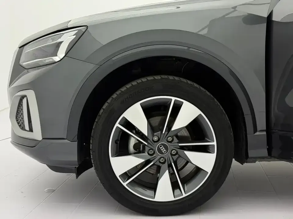 Audi Q2L