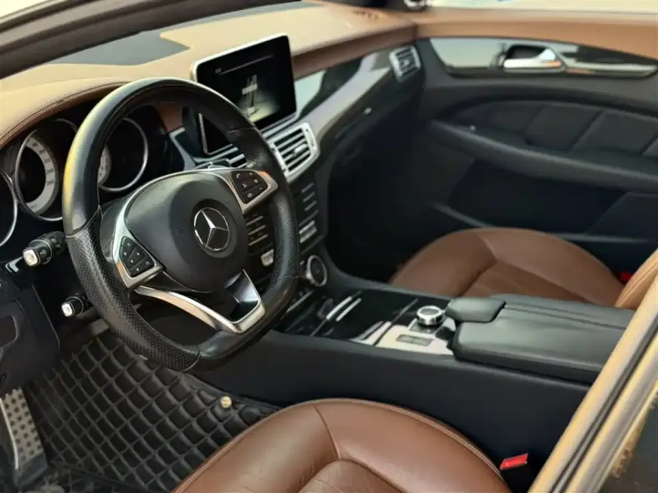 Mercedes-Benz CLS