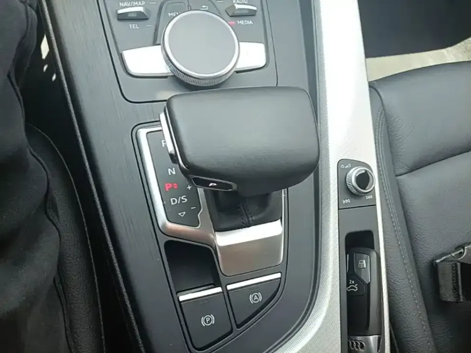 Audi A4 (Import)