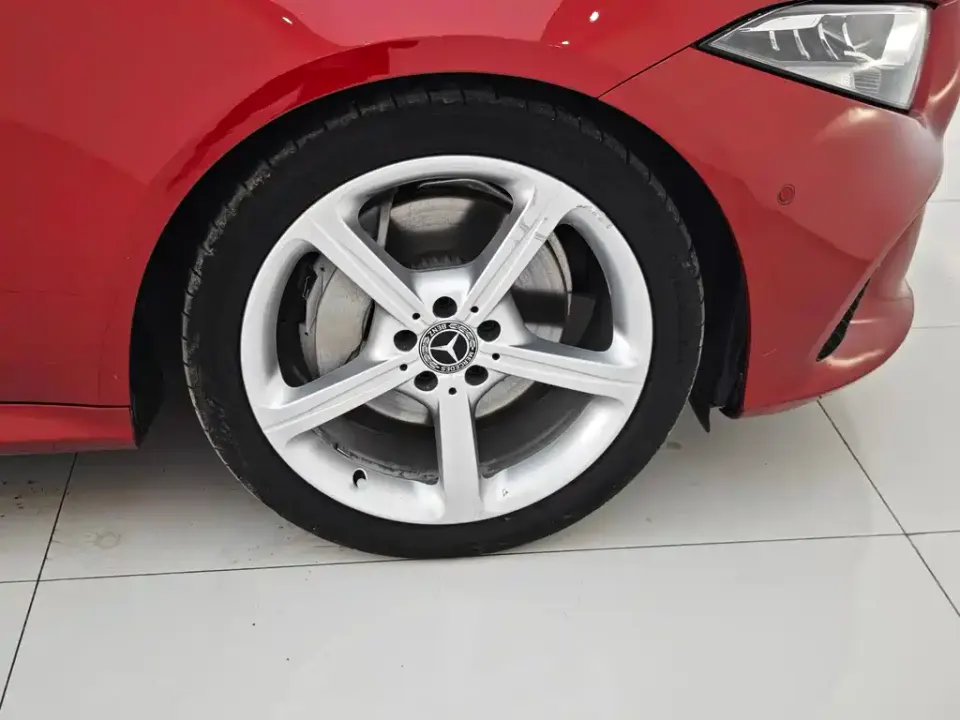 Mercedes-Benz CLS
