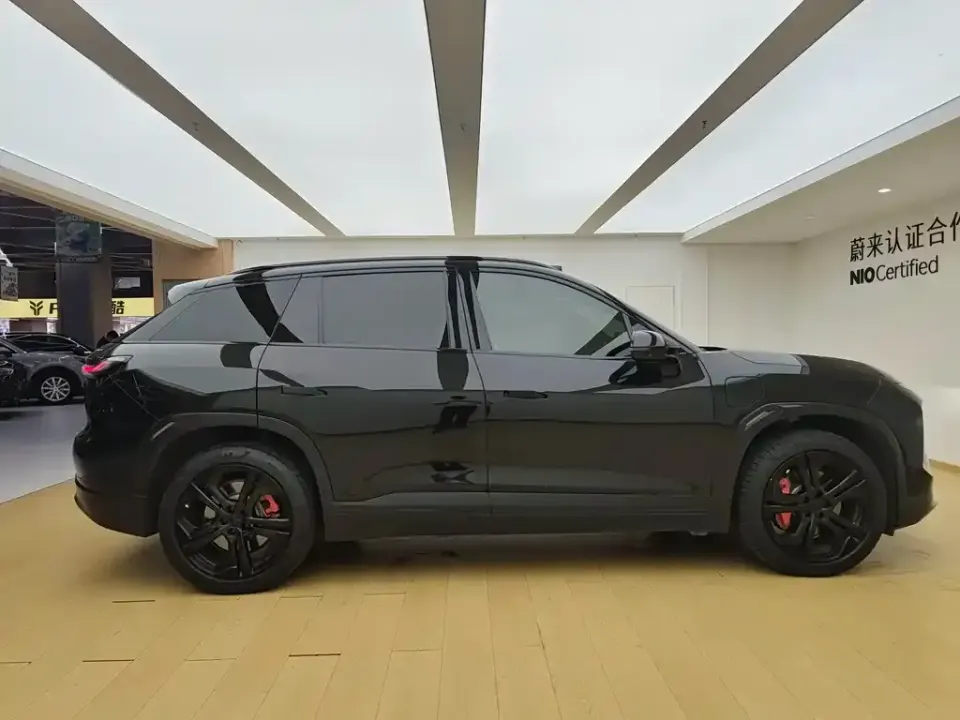 Nio ES7