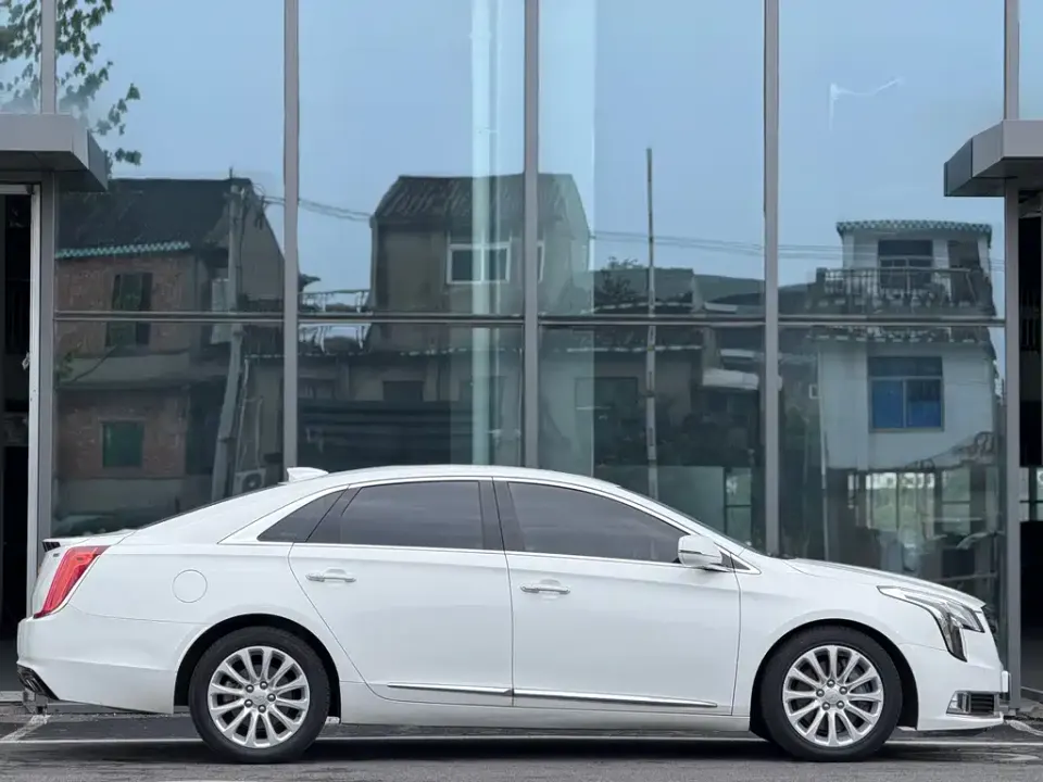 Cadillac XTS