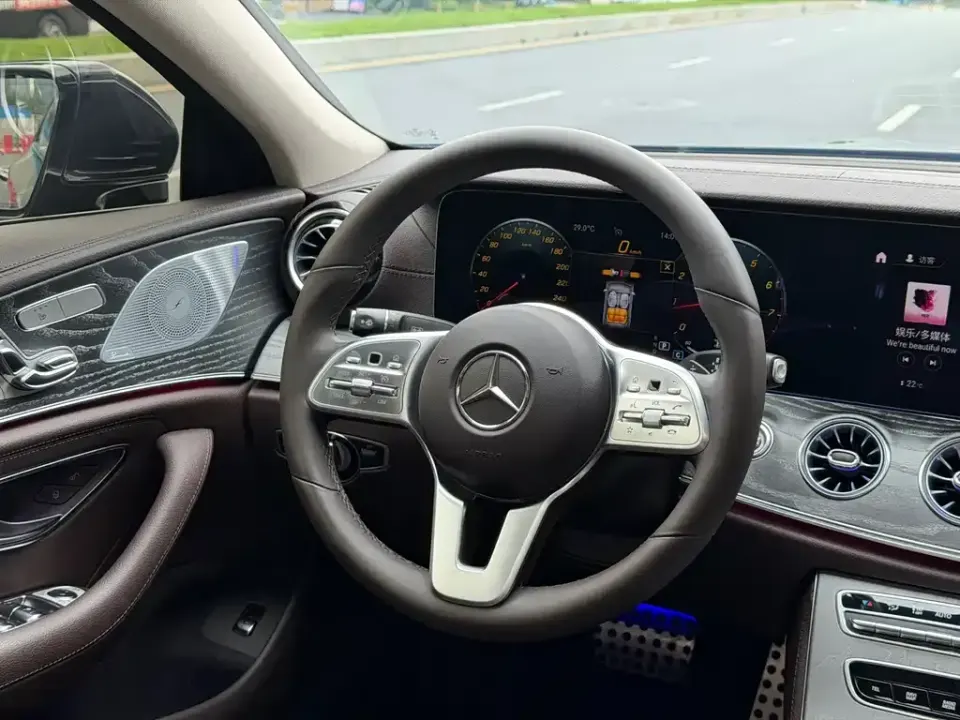 Mercedes-Benz CLS