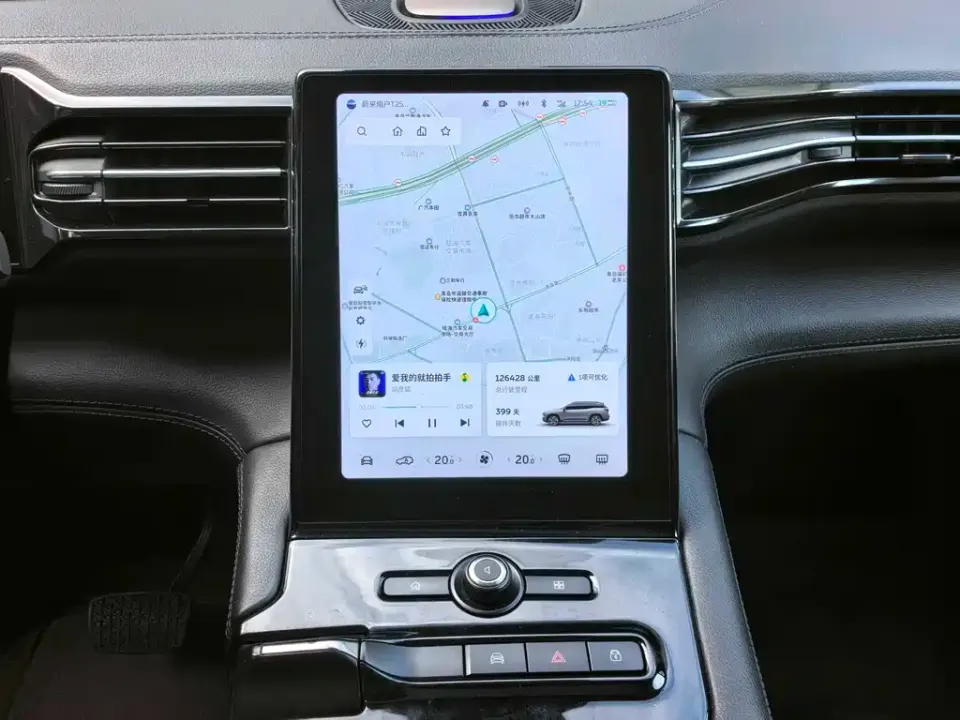 Nio ES8