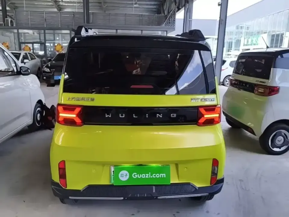 Wuling MINIEV