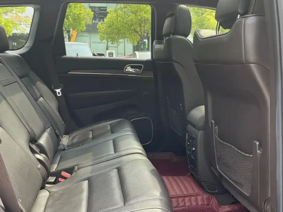 Jeep Grand Cherokee (Import)