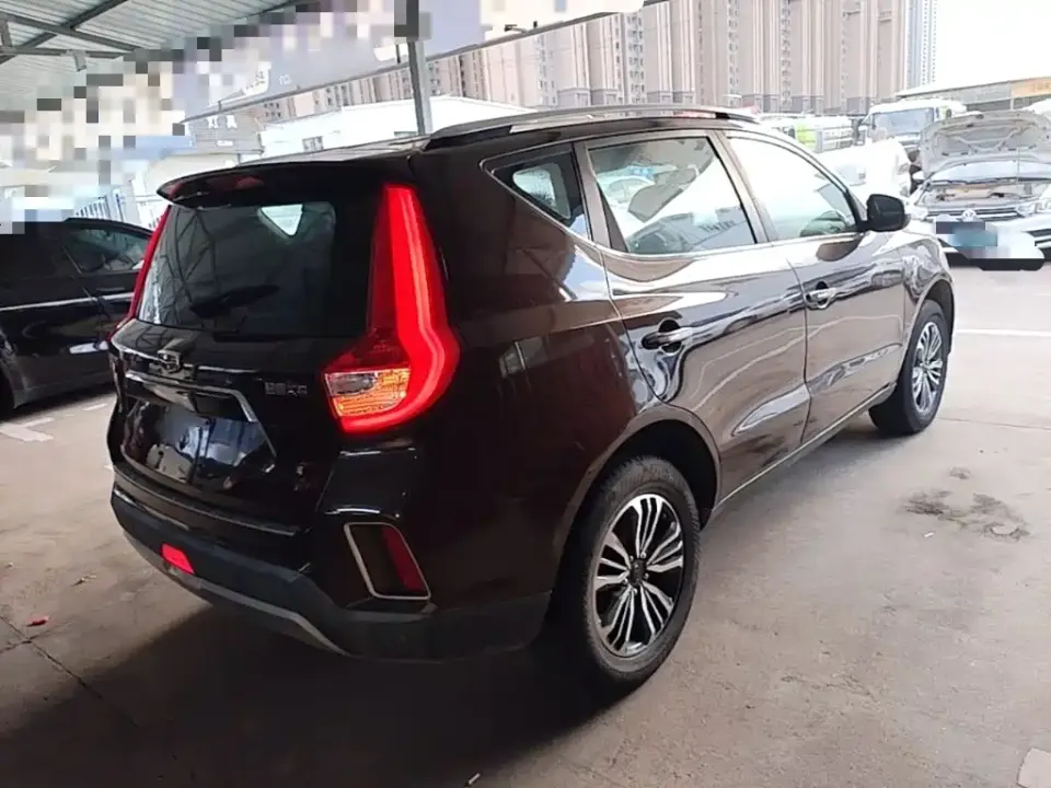 Geely Vision X6