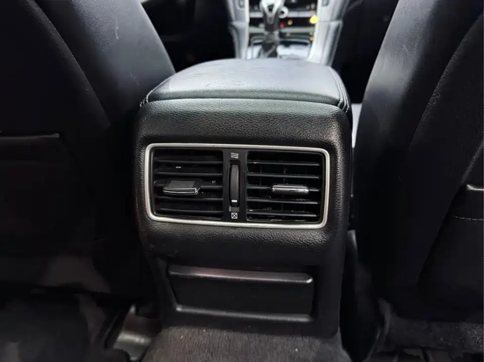 Infiniti Q50L