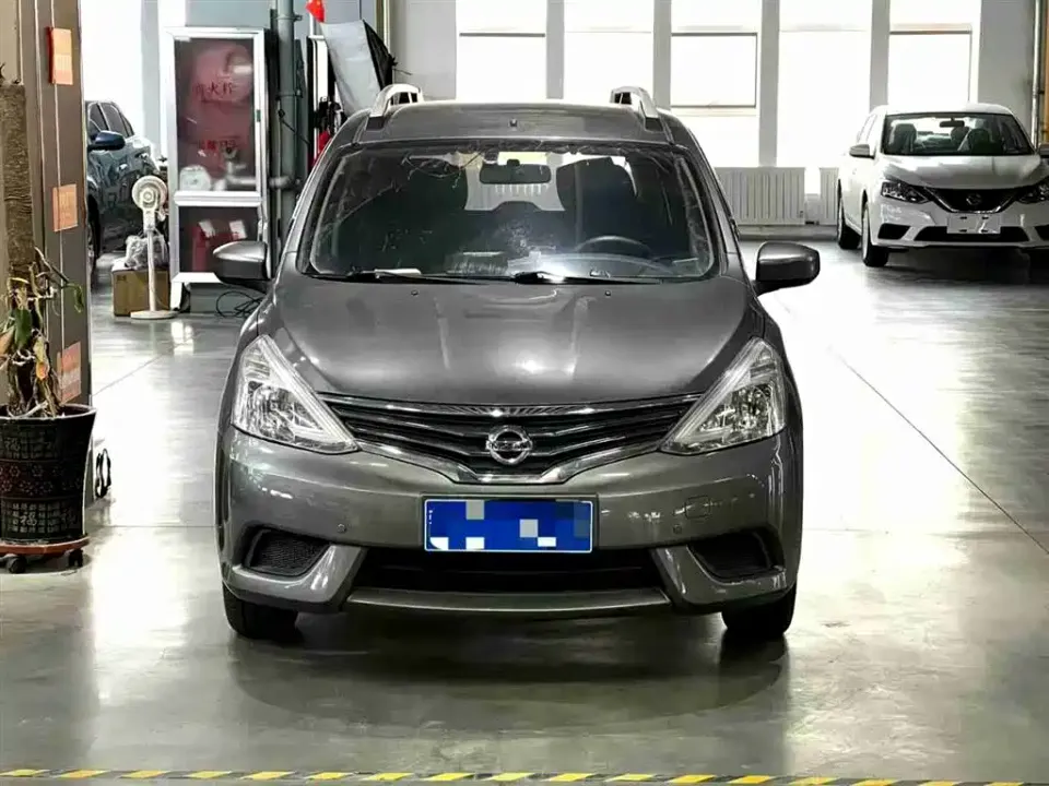 Nissan Livina