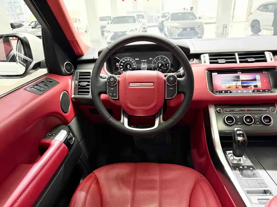 Land Rover Sport