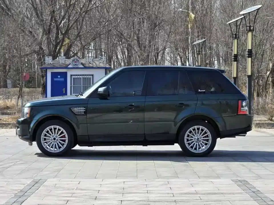 Land Rover Sport