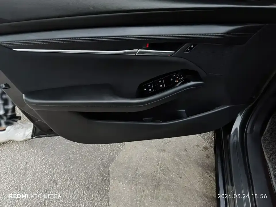 Mazda 3 Axela