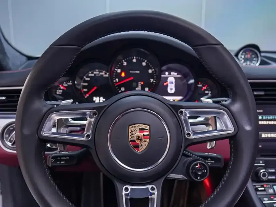 Porsche 911