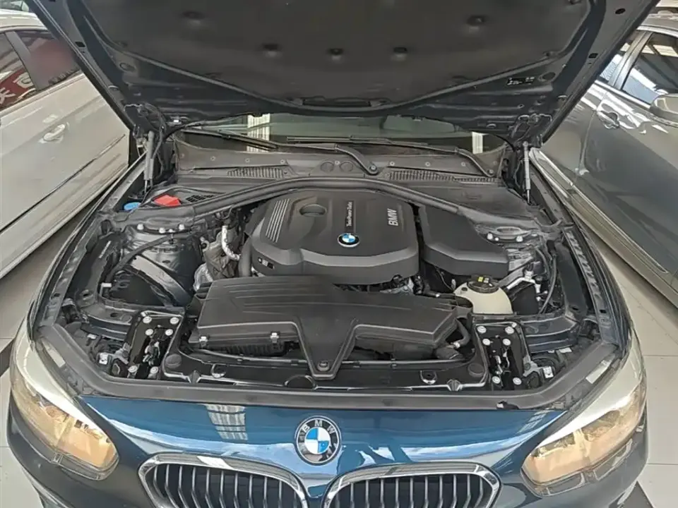 BMW 1 Series (Import)