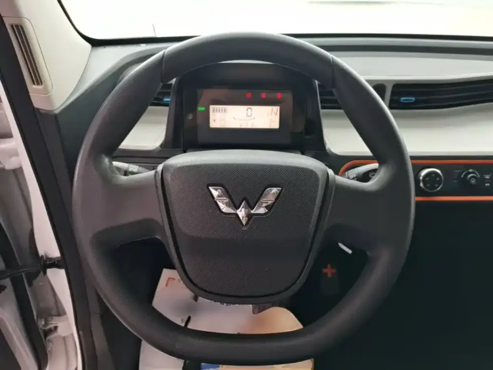 Wuling MINIEV