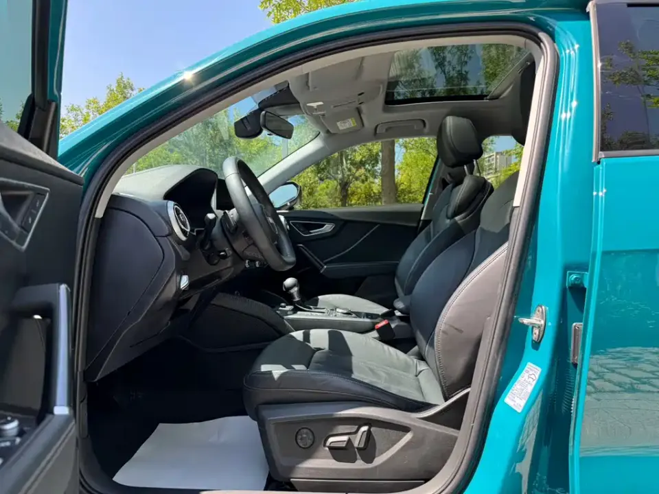 Audi Q2L