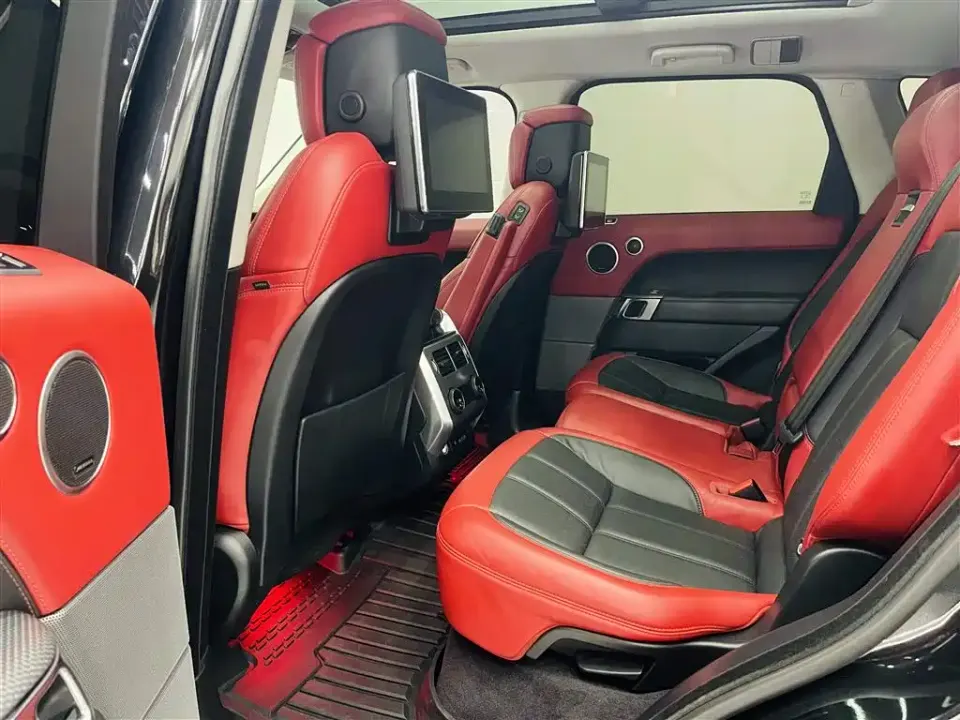 Land Rover Sport
