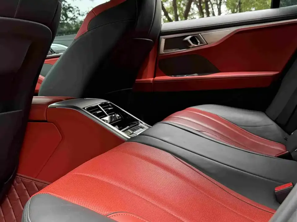 BMW 8 Series