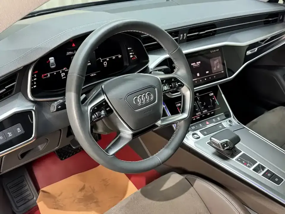 Audi A7L