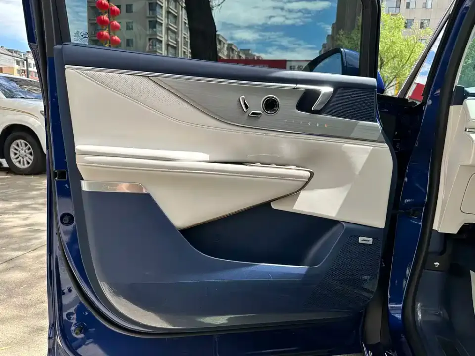 Buick GL8 Hybrid