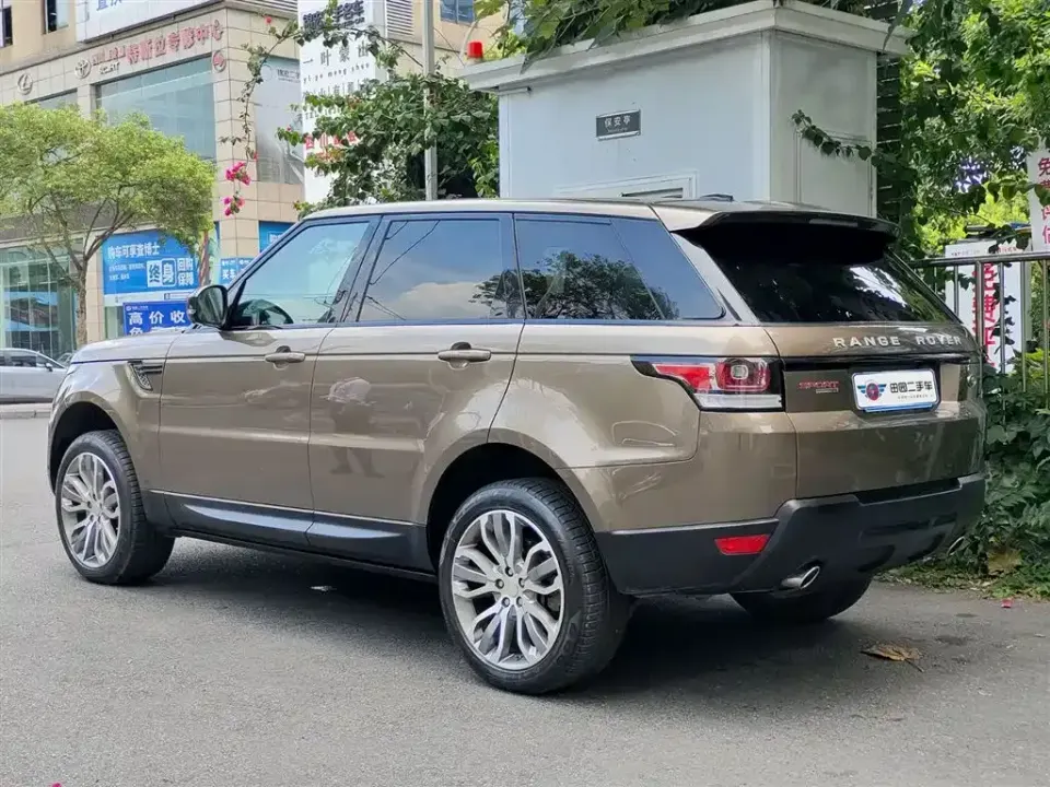 Land Rover Sport