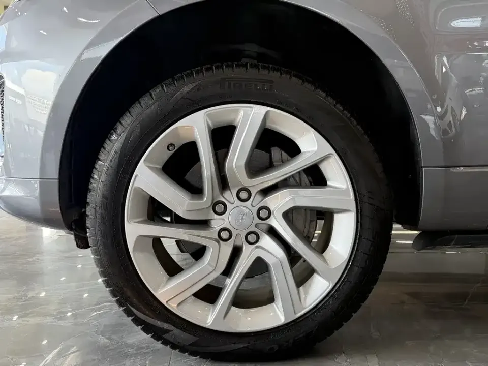 Land Rover Sport