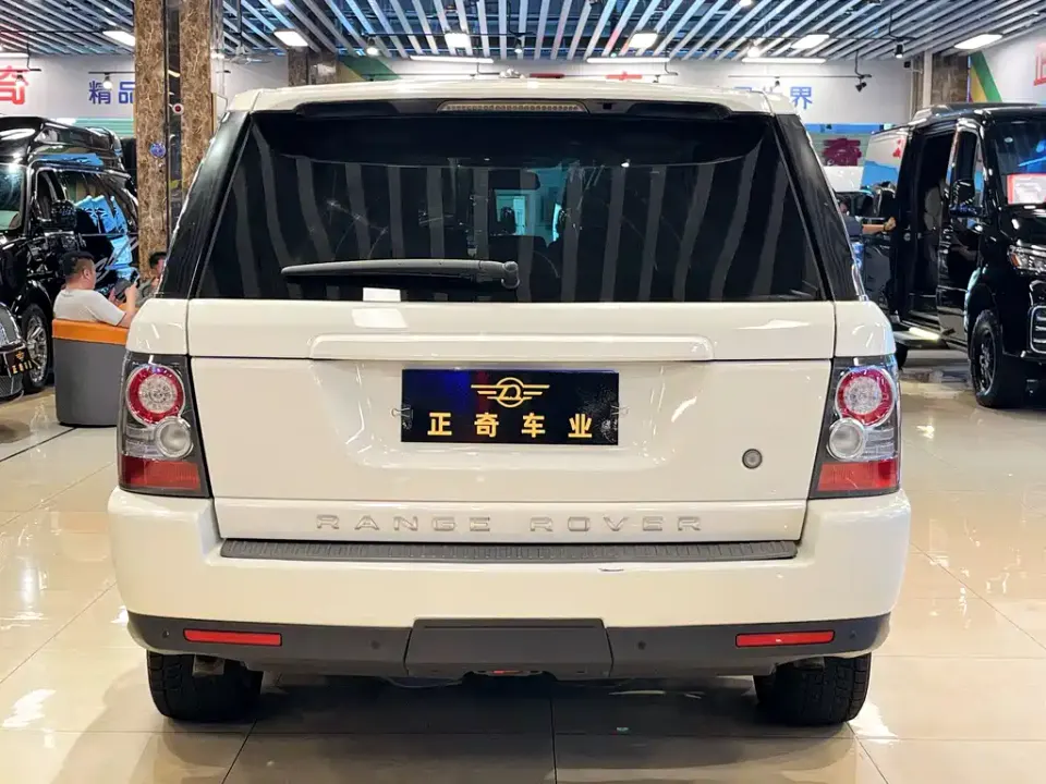 Land Rover Sport