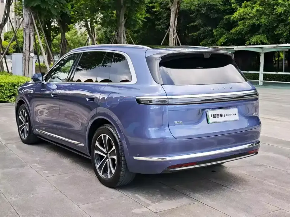 AITO M7