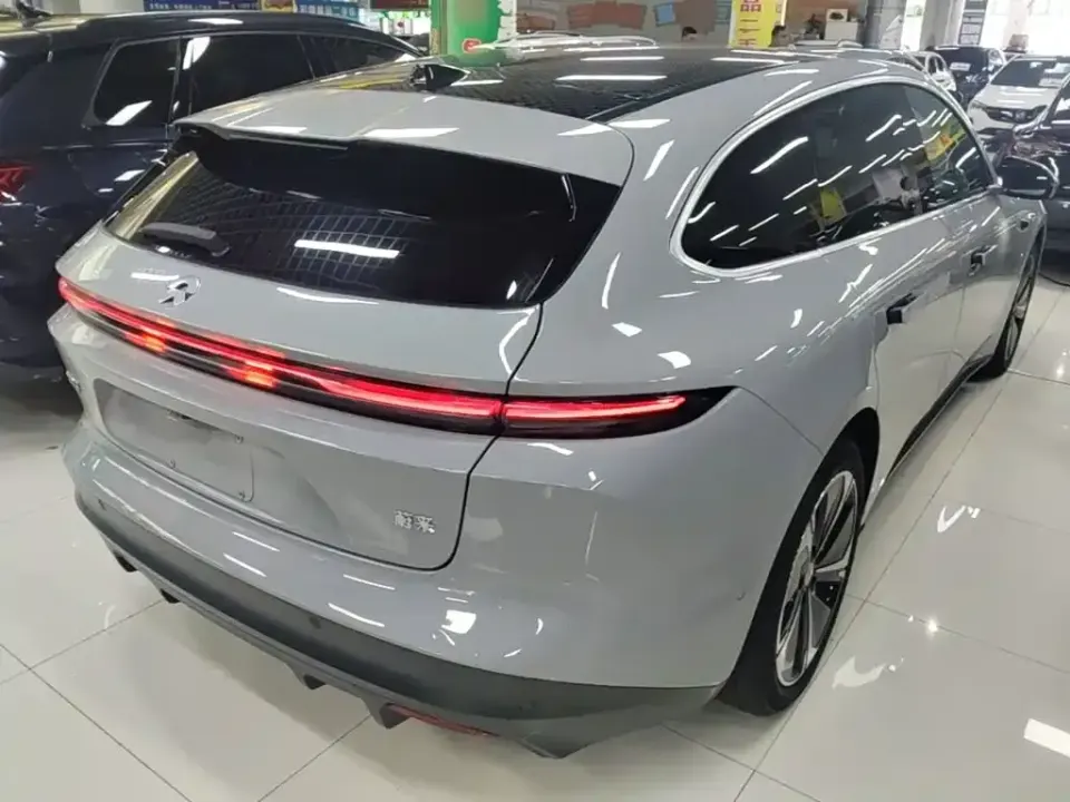 Nio ET5T