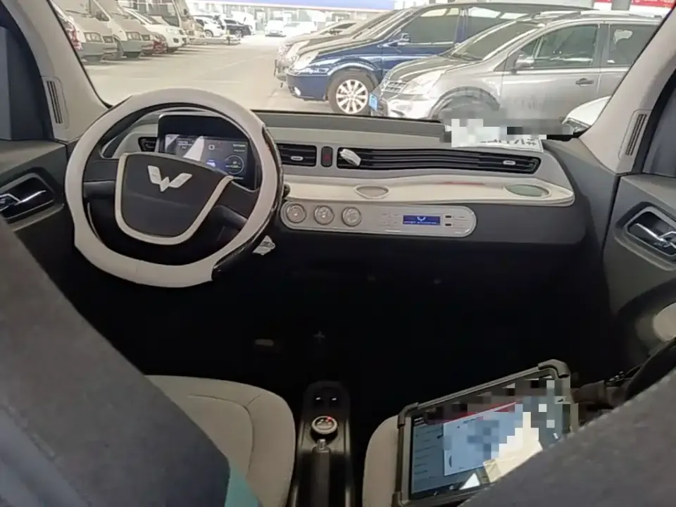 Wuling MINIEV