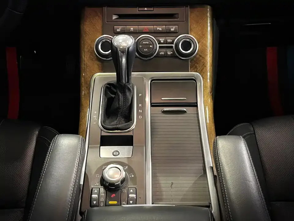 Land Rover Sport