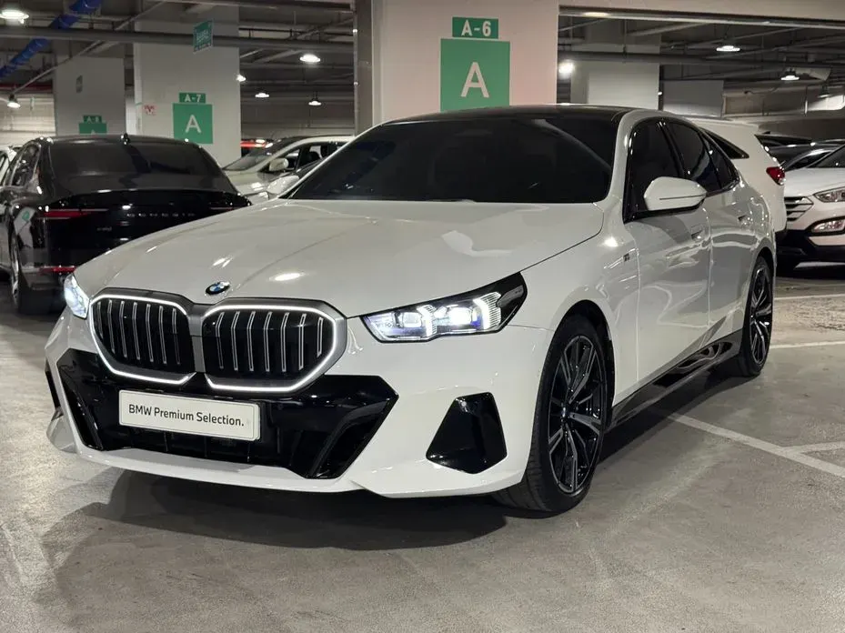 BMW 5-Series