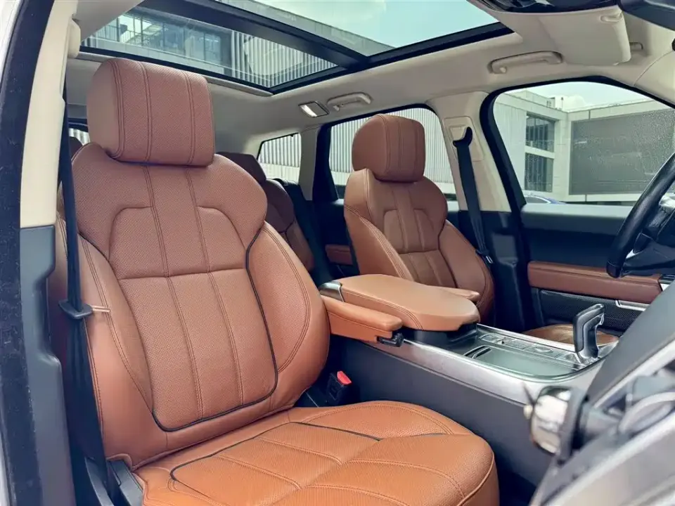 Land Rover Sport
