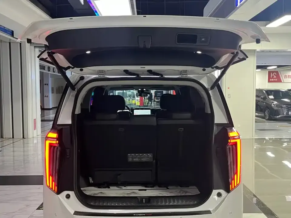 GAC Trumpchi M8