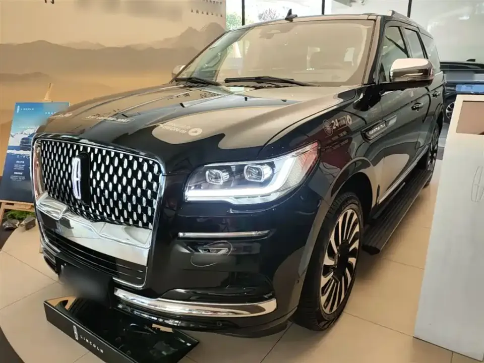 Lincoln Navigator