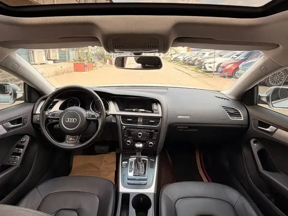 Audi A5 (Import)