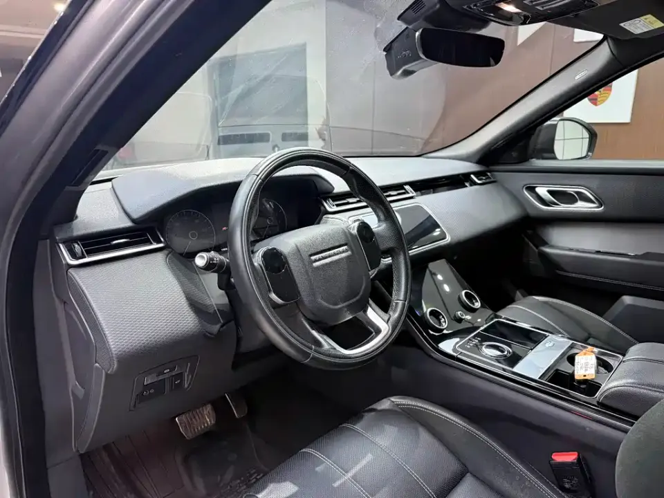 Land Rover Velar