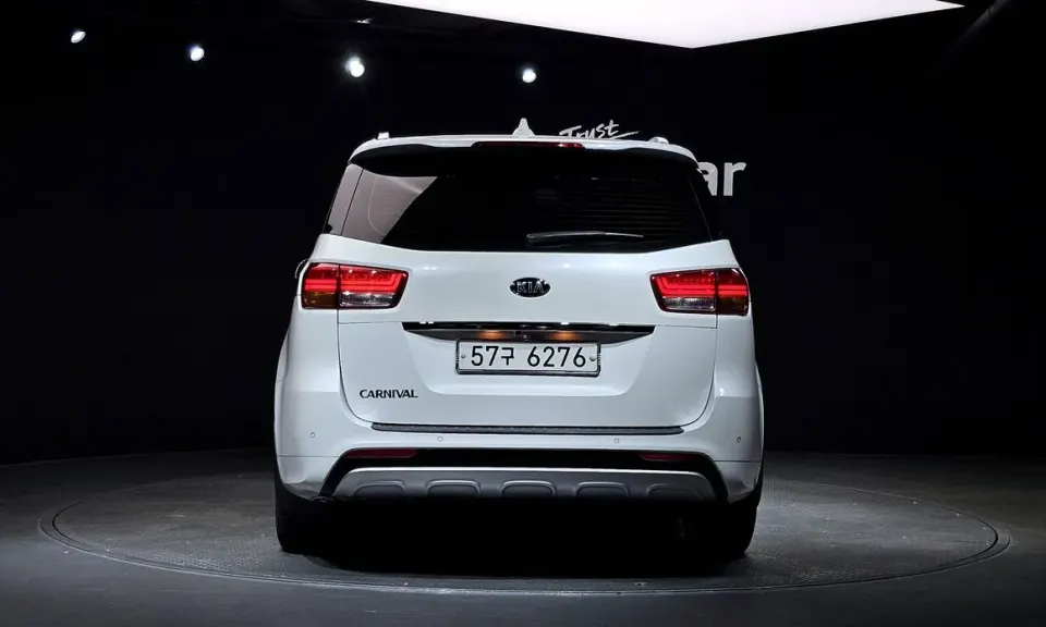 Kia Canival