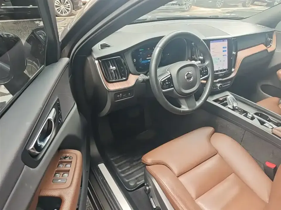 Volvo XC60 PHEV