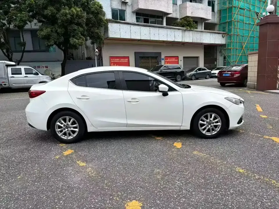 Mazda 3 Axela