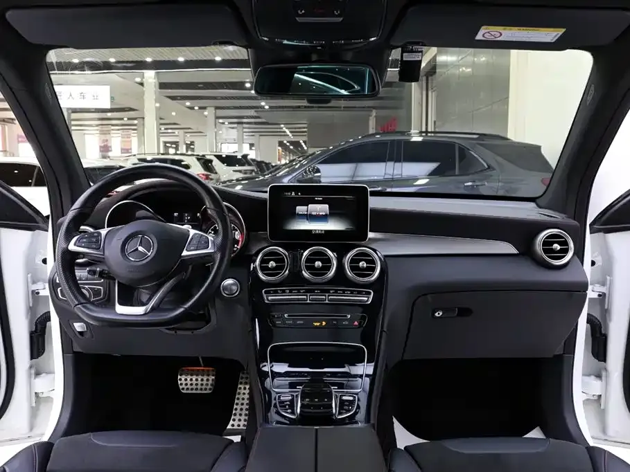 Mercedes-Benz GLC AMG