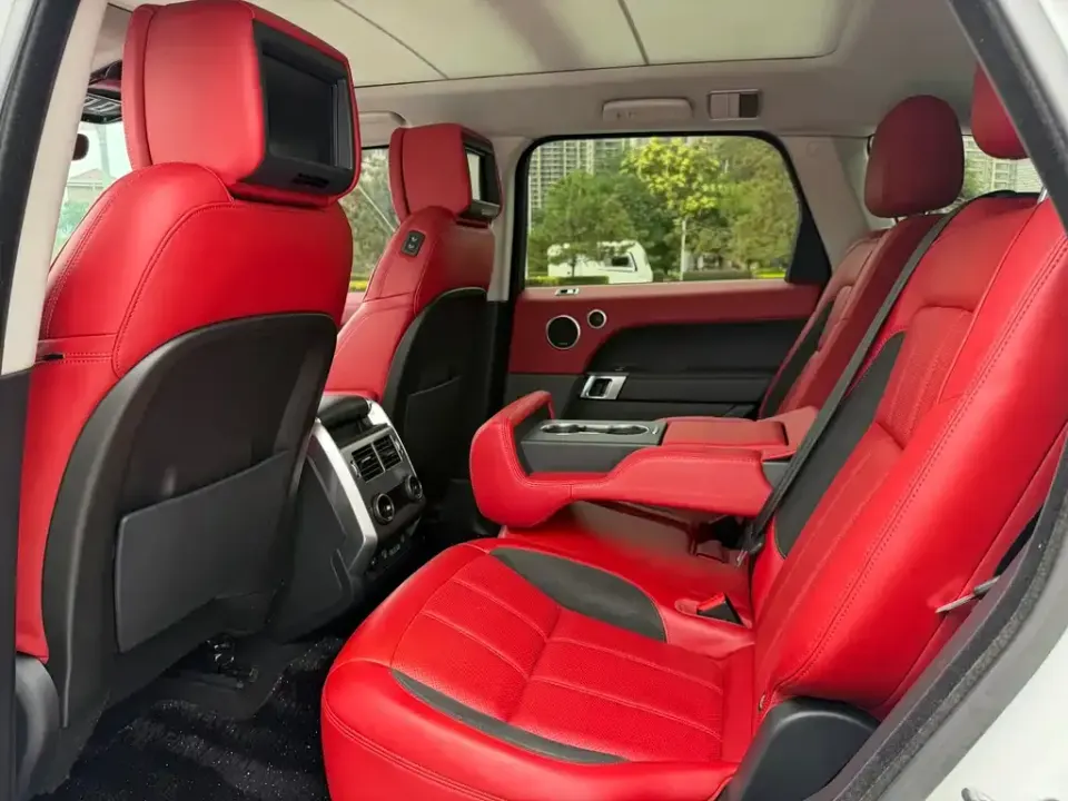 Land Rover Sport