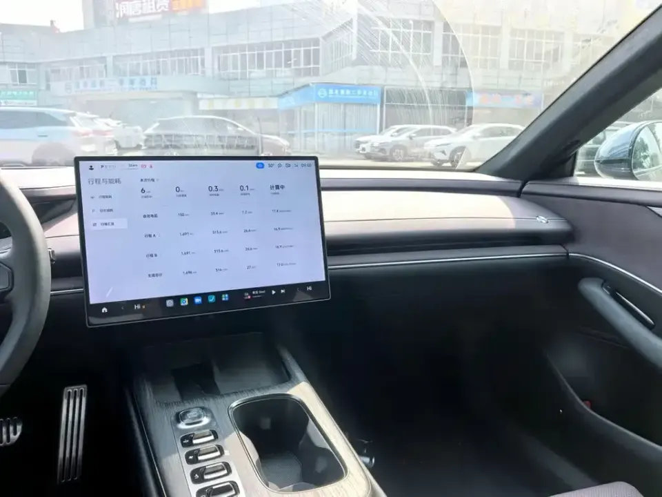 Xiaomi SU7