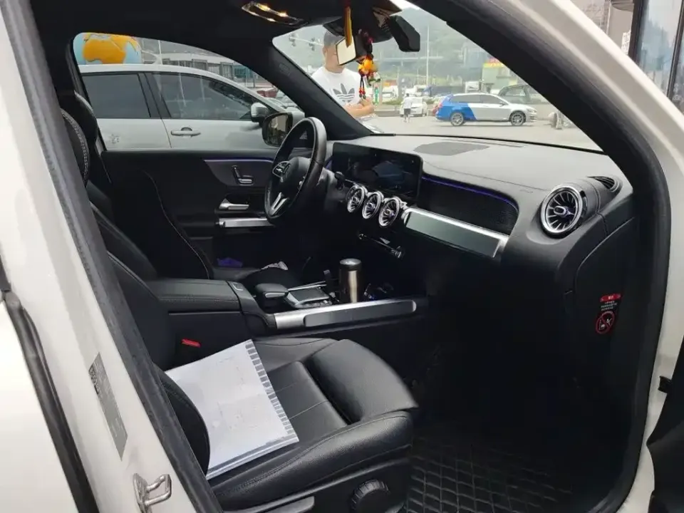 Mercedes-Benz GLB