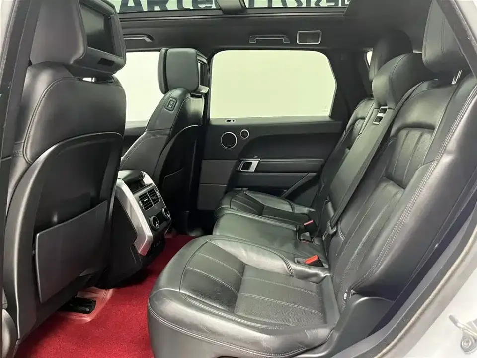 Land Rover Sport