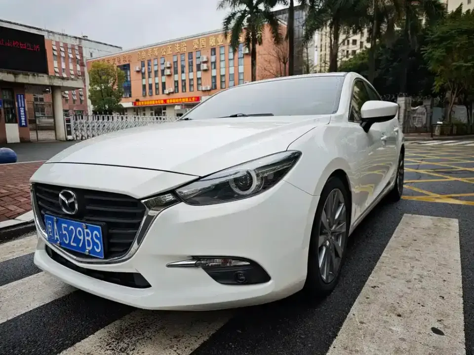 Mazda 3 Axela