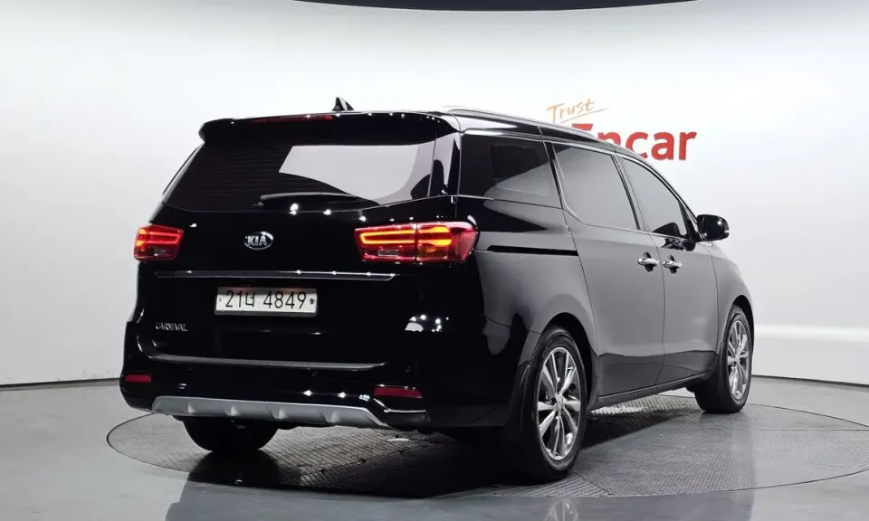 Kia Canival